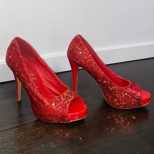 ELLIE RED SEQUIN COSTUME PUMPS Open Toe SIZE 8 Peep Toe 415-Flamingo Red + Gold